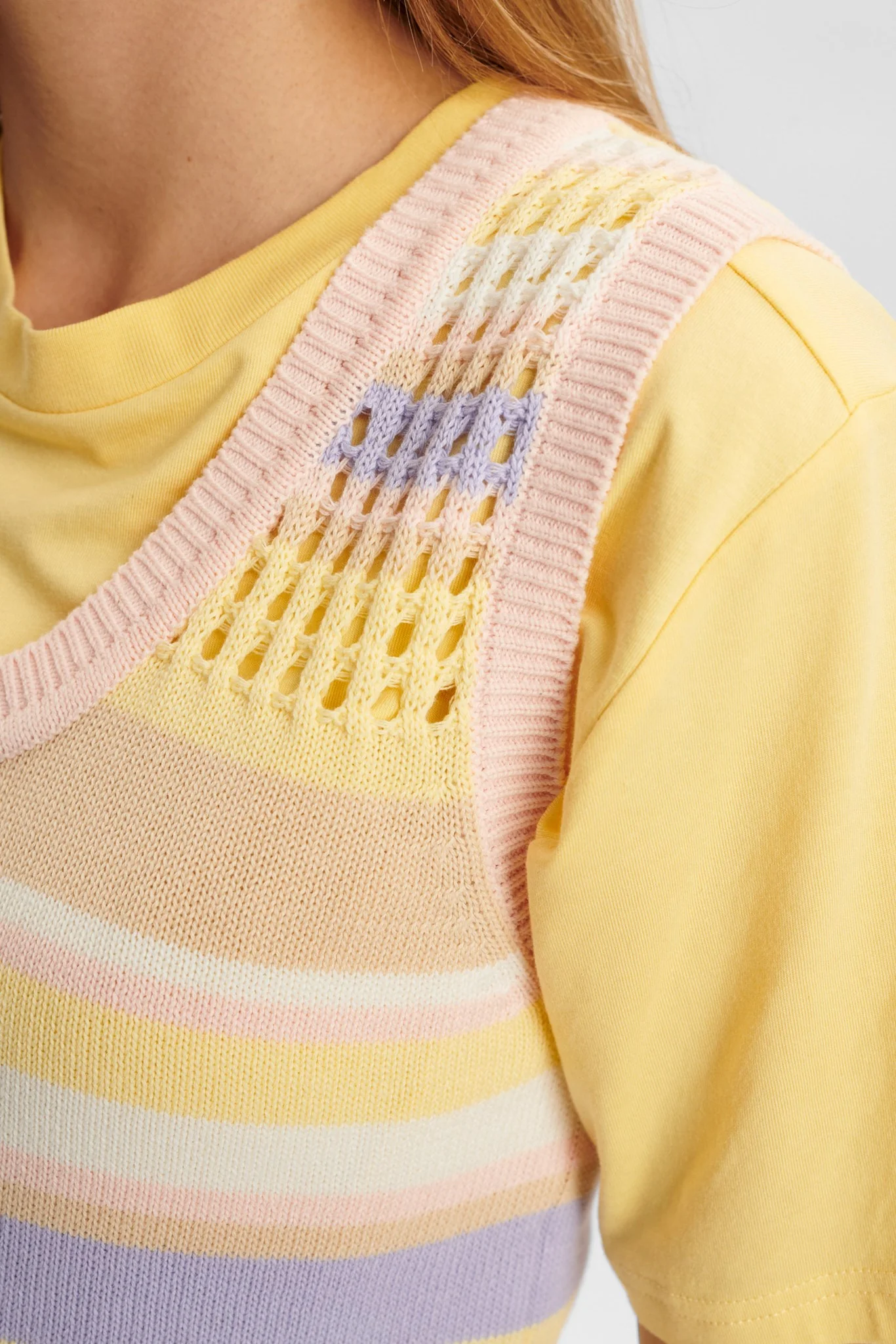 NUTENNA WAISTCOAT - Popcorn - Image 4