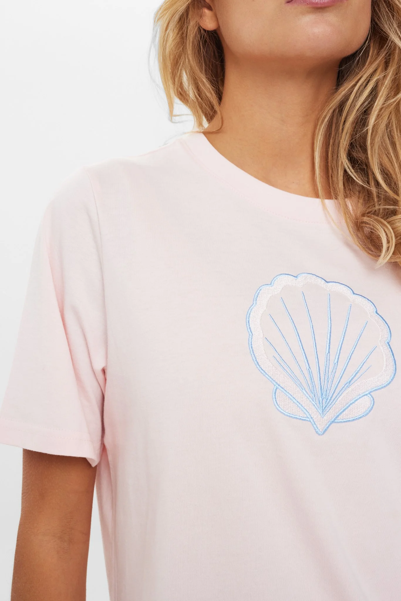 NUTHILDA TEE - GOTS - Pinkesque - Image 4