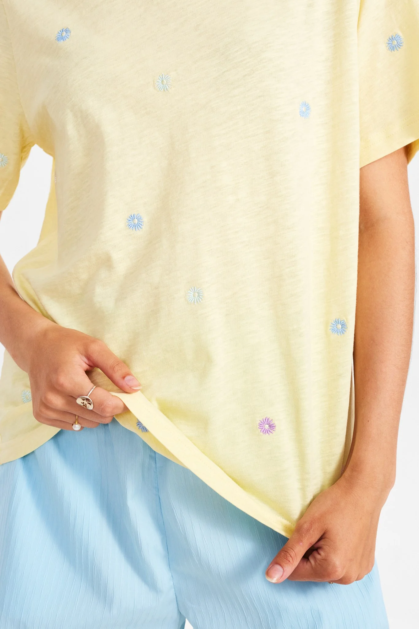NUTORA TEE - GOTS - Double Cream - Image 5