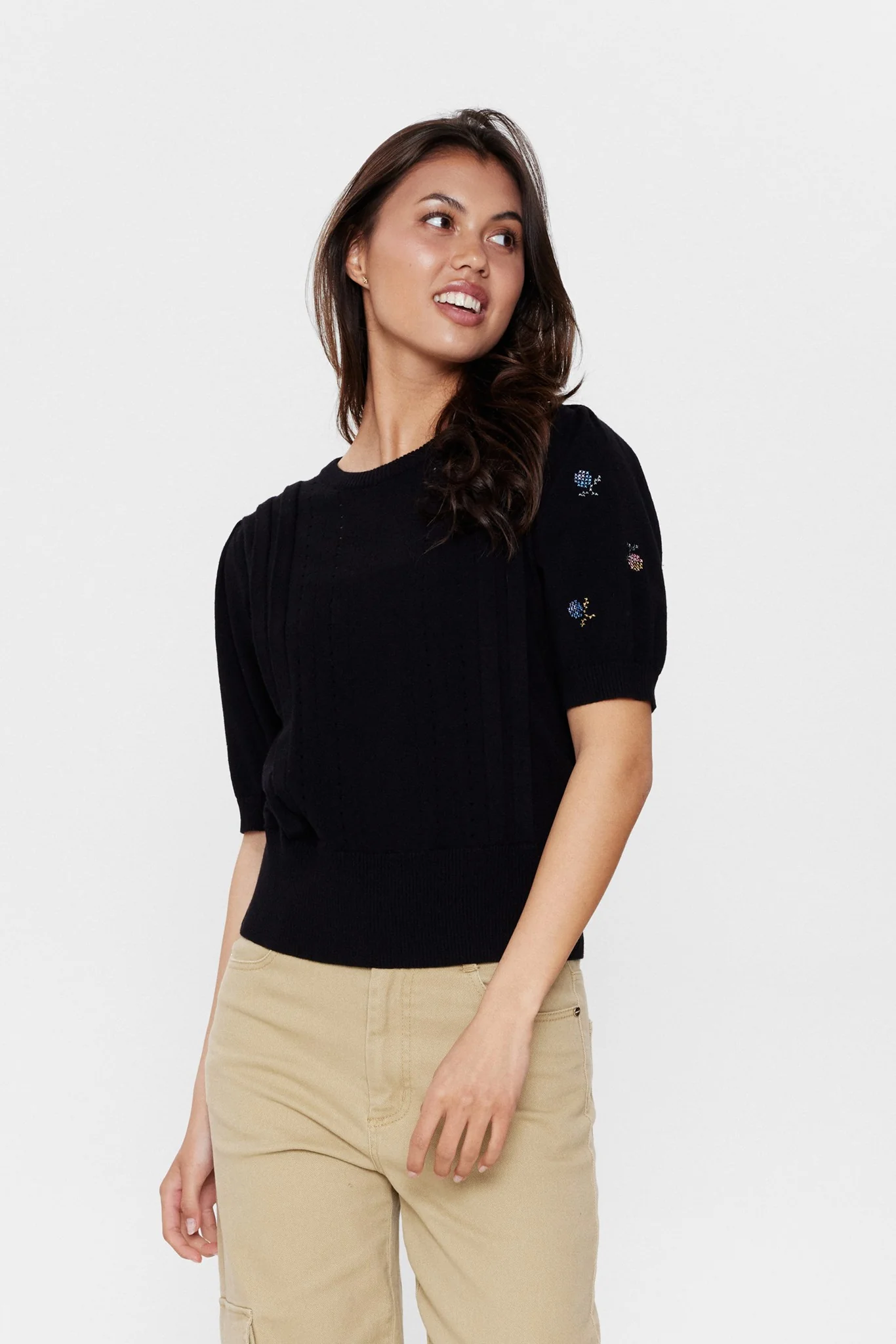 NUTRILLE SS PULLOVER - Caviar - Image 2
