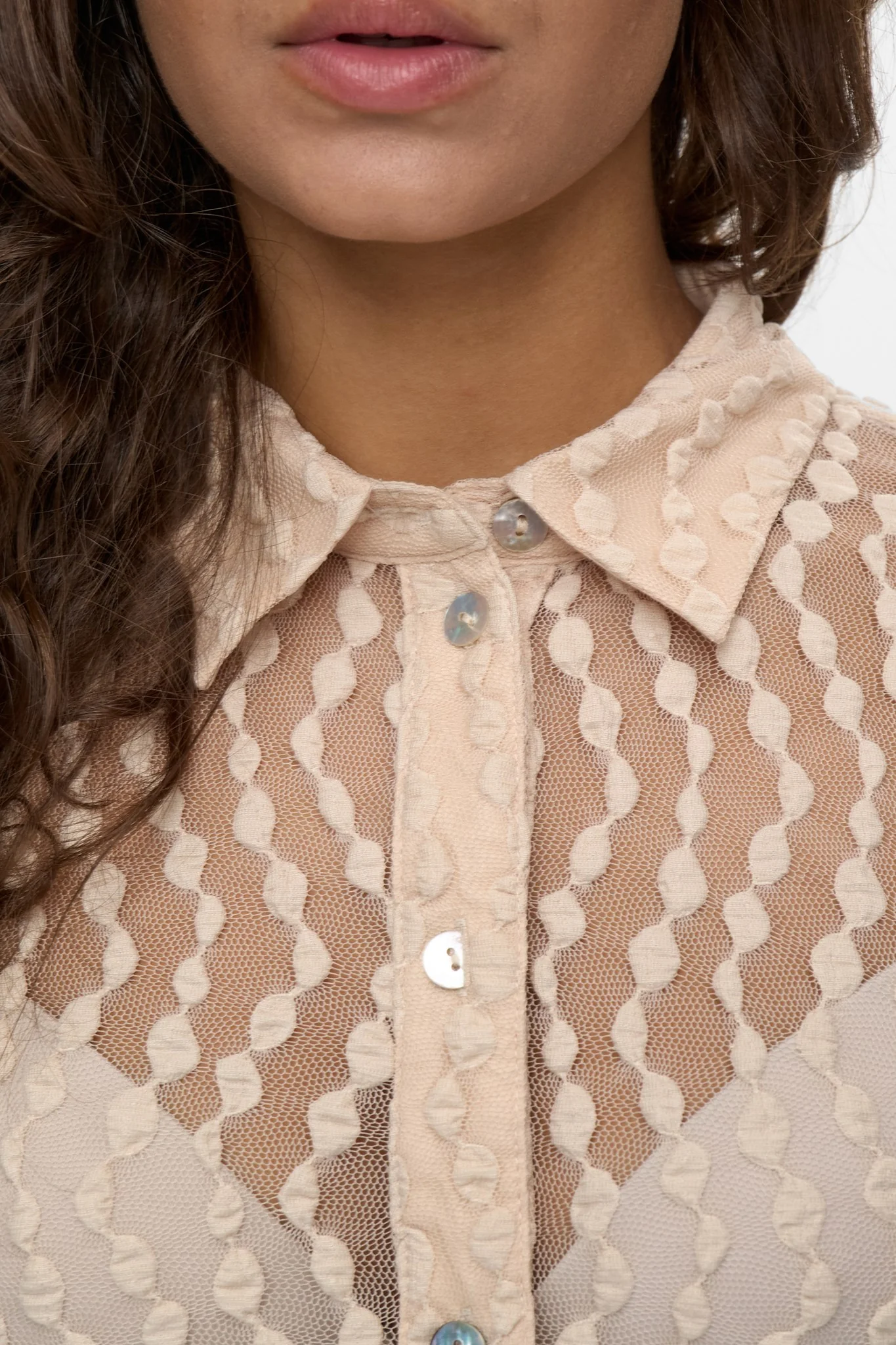 NUTURI SHIRT - Taupe Gray - Image 4