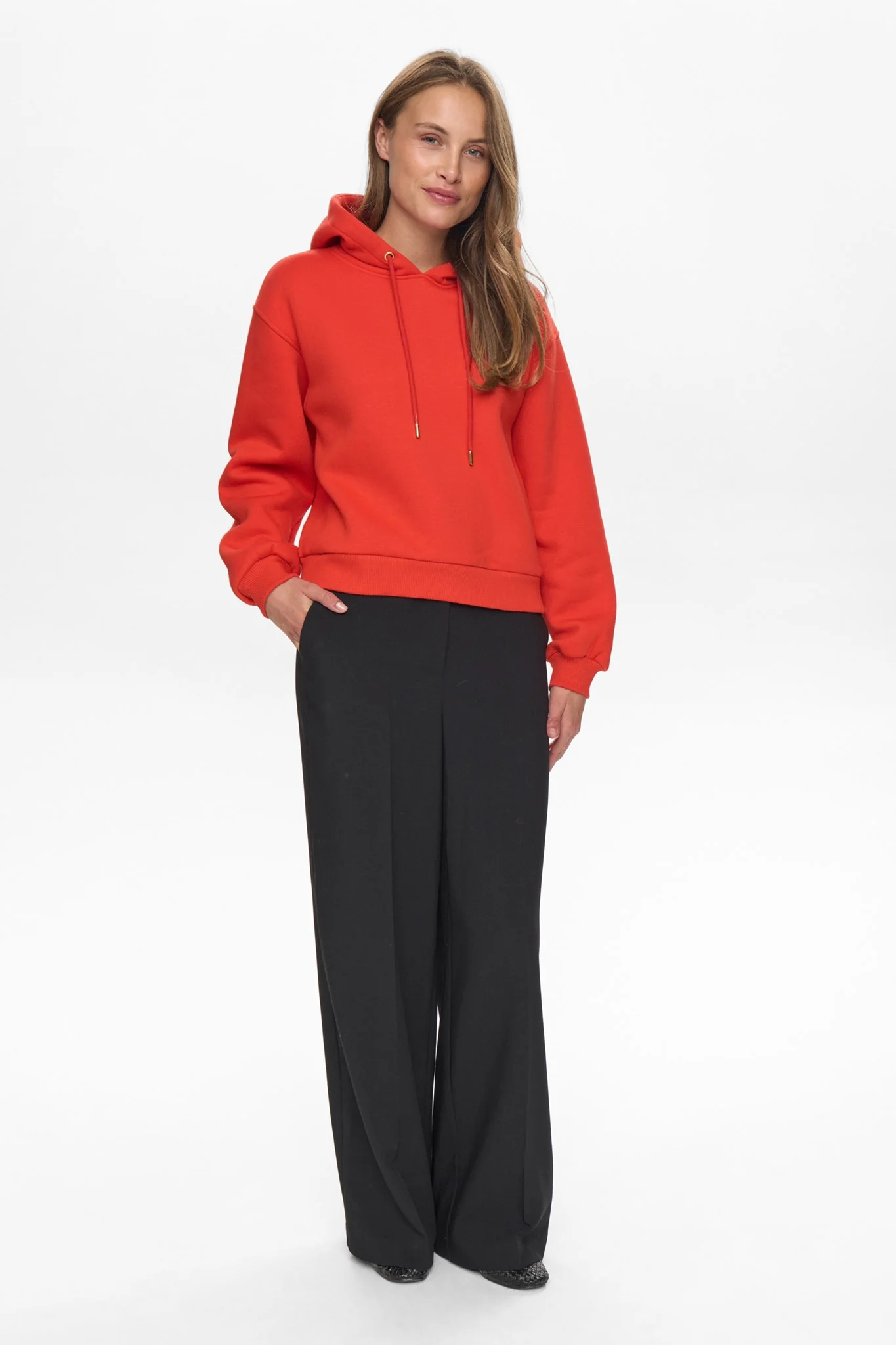 NUTYRA HOODIE - Fiery Red - Image 3