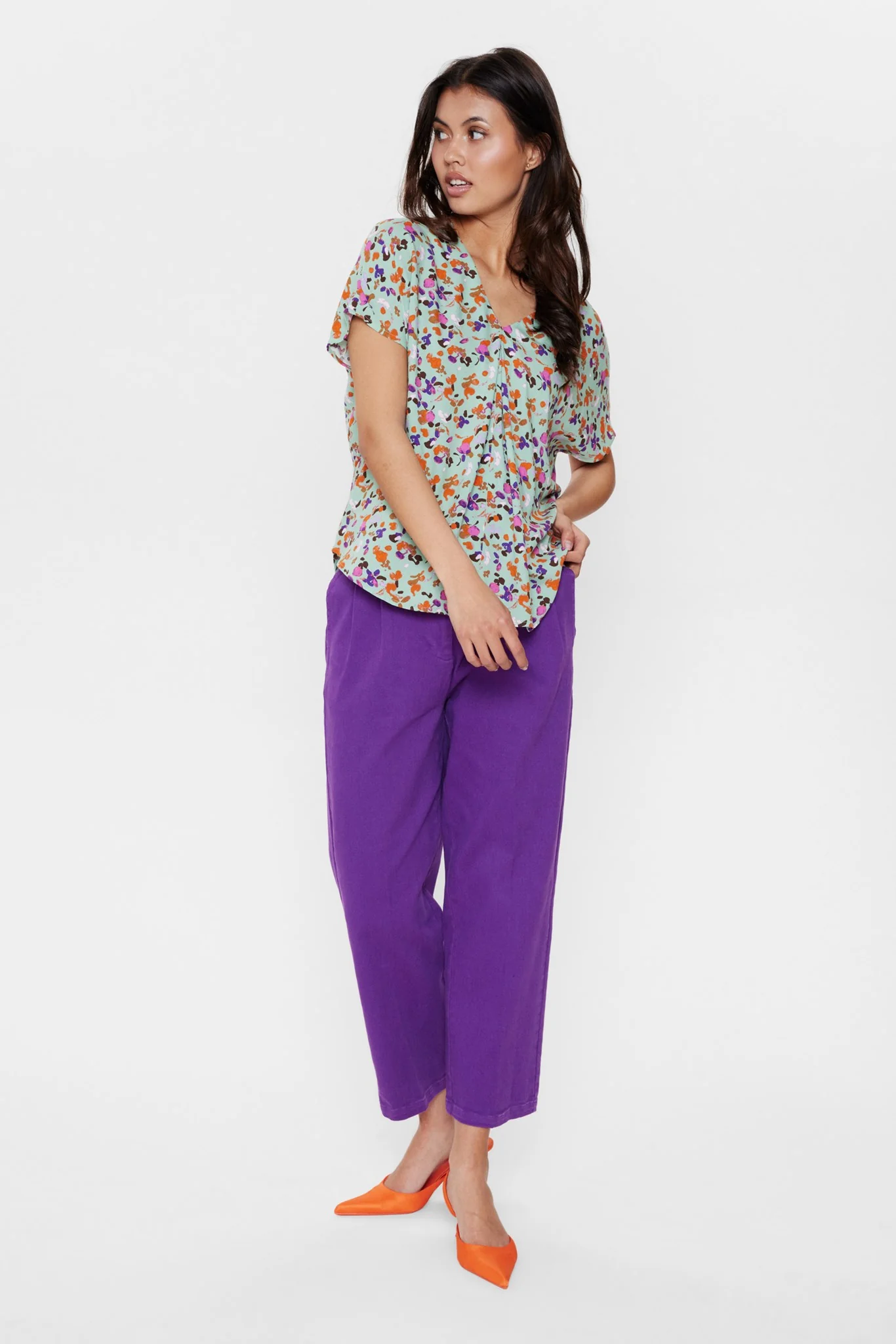 NUTYRA RIKKA BLOUSE - Grayed Jade - Image 3