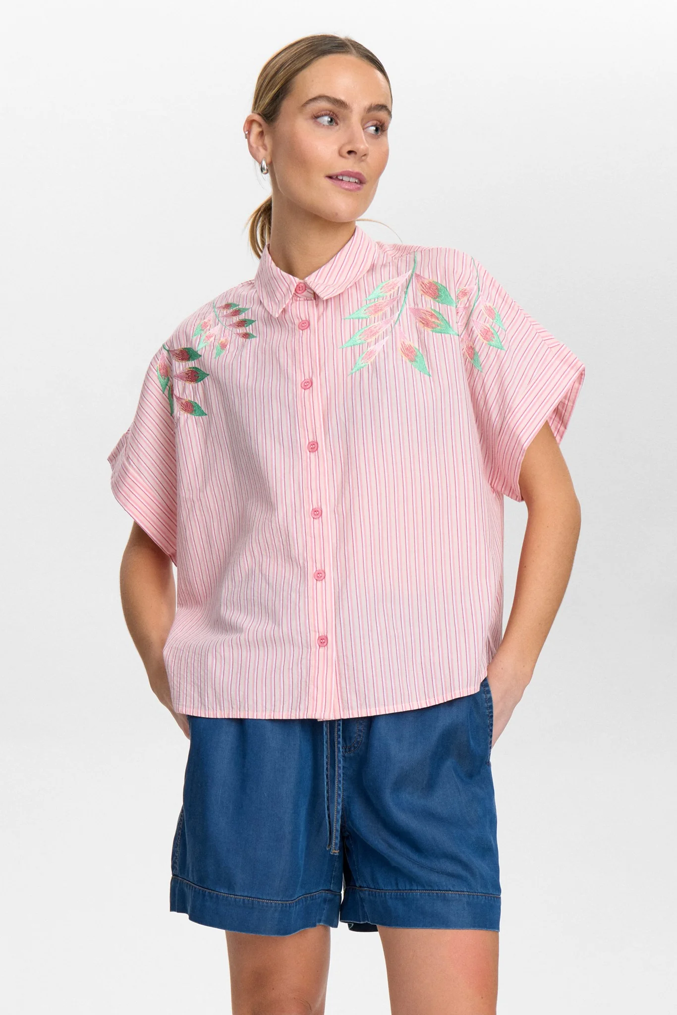 NUULLA SS SHIRT - Blushing Bride