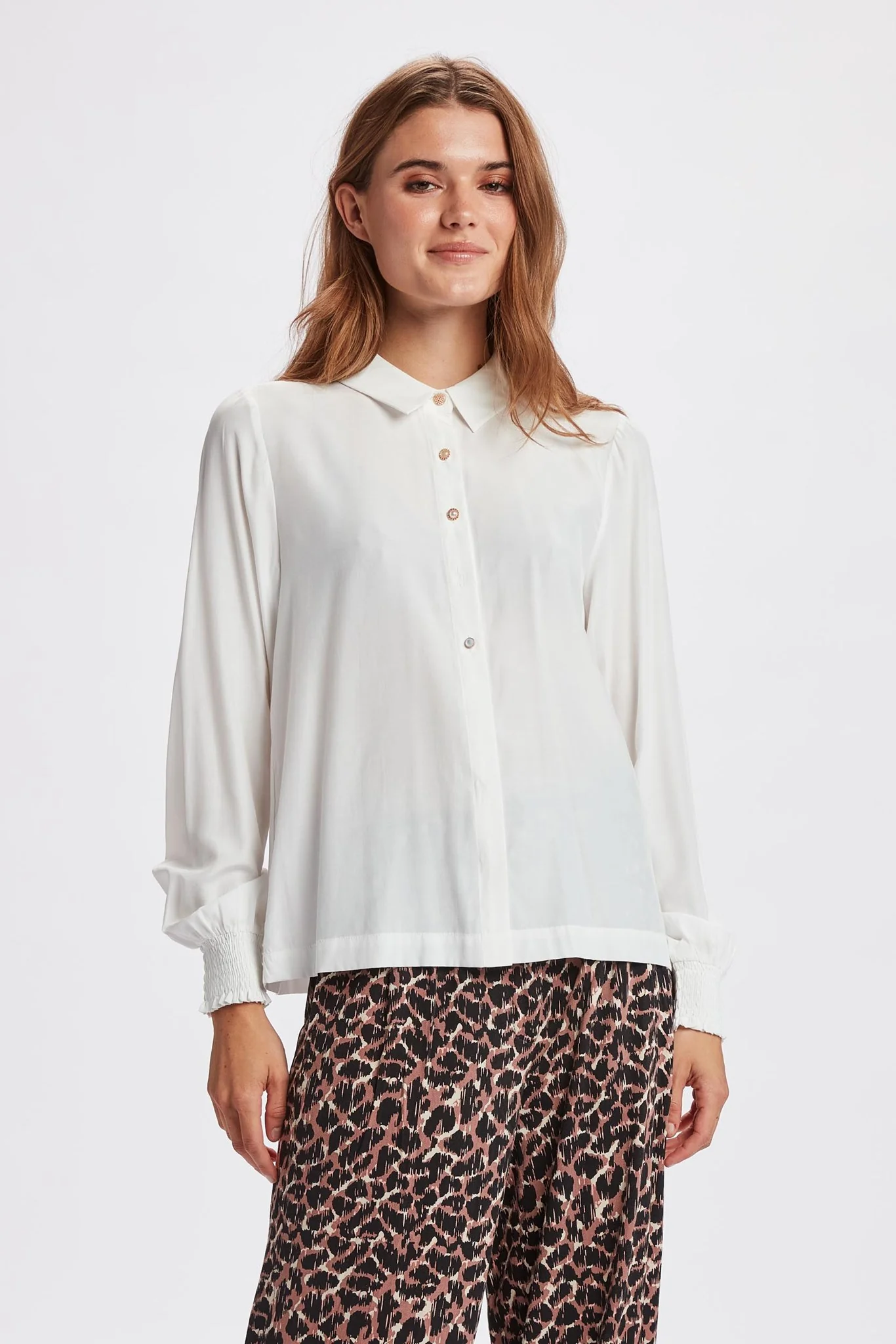 NUULLI SHIRT - Cloud Dancer