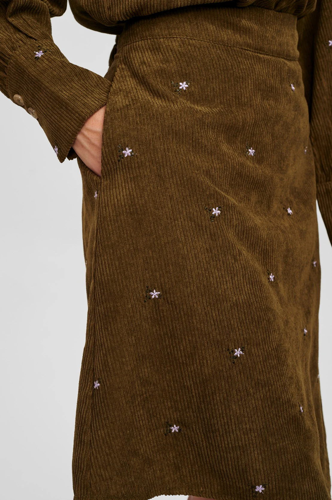 NUVELVET SKIRT - Grape leaf - Image 4
