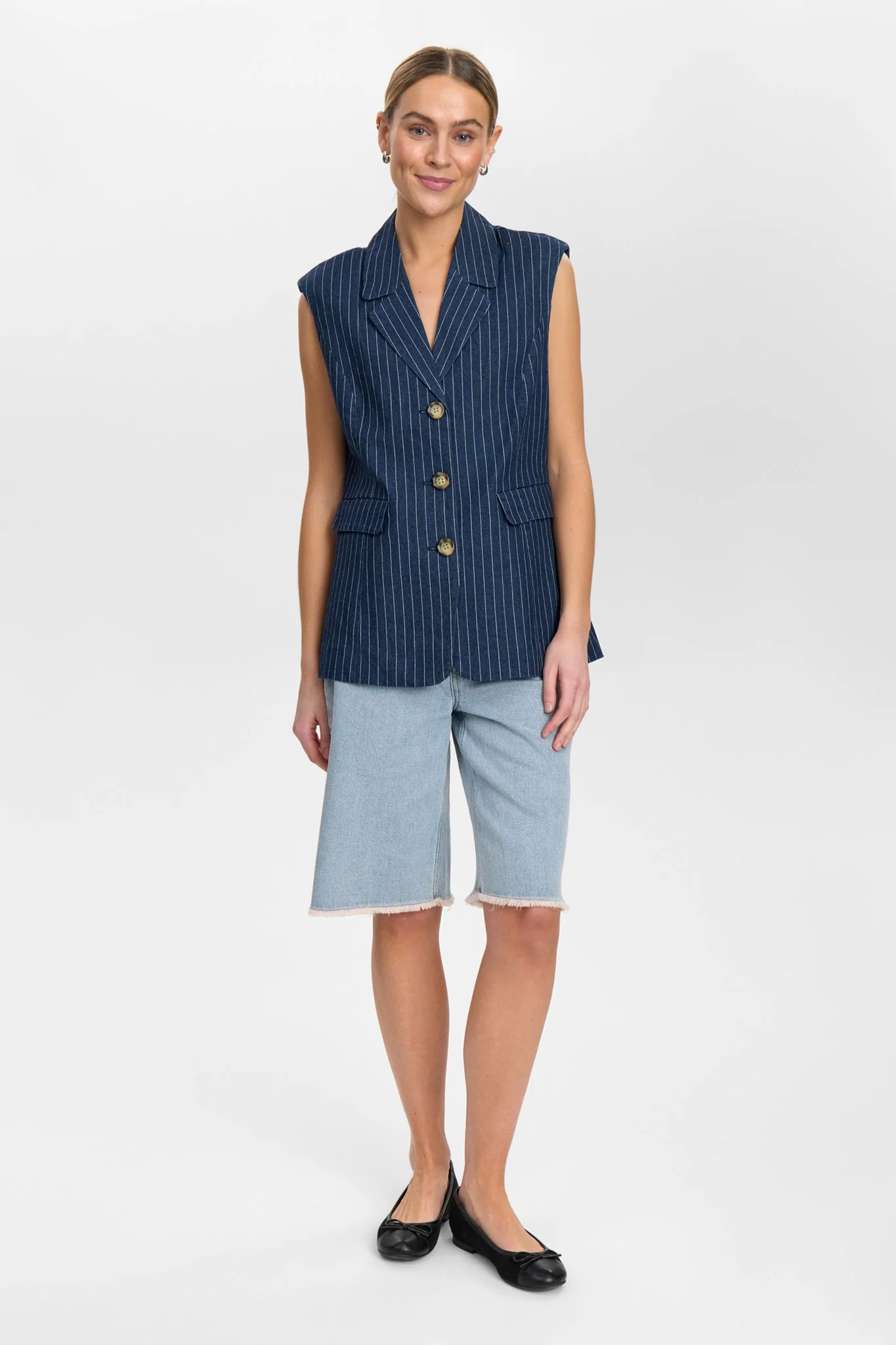 NUVIBEKE VEST - Medium Blue Denim - Image 3