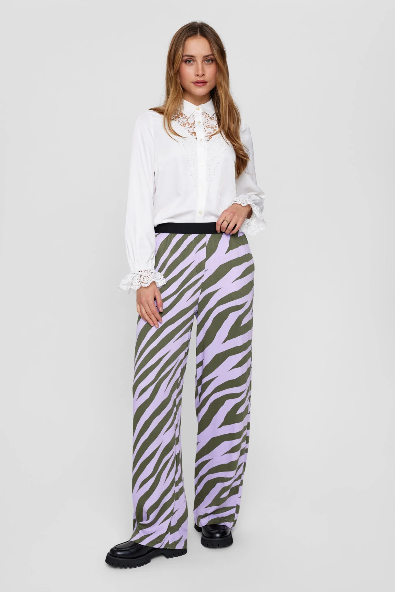 NUVILLE PANTS - Lilac Breeze - Image 3
