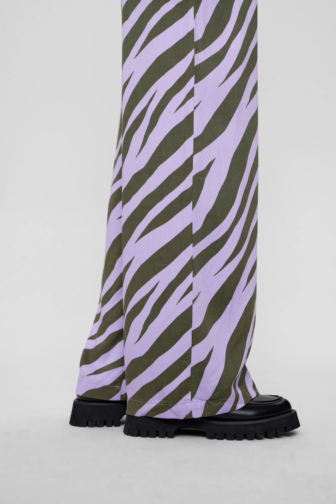 NUVILLE PANTS - Lilac Breeze - Image 5