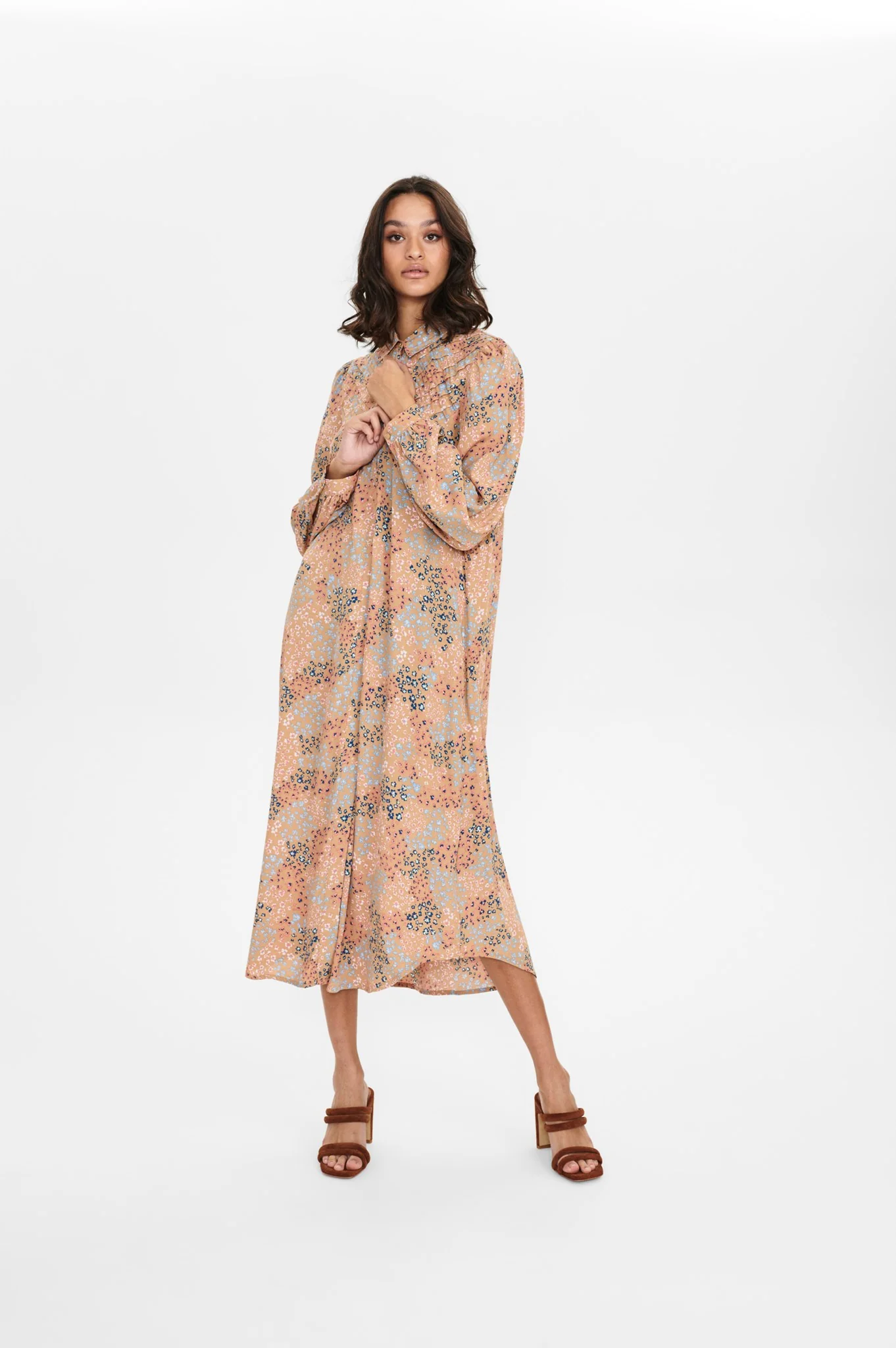 NUVILLIE SHIRT DRESS - Ginger Root - Image 3