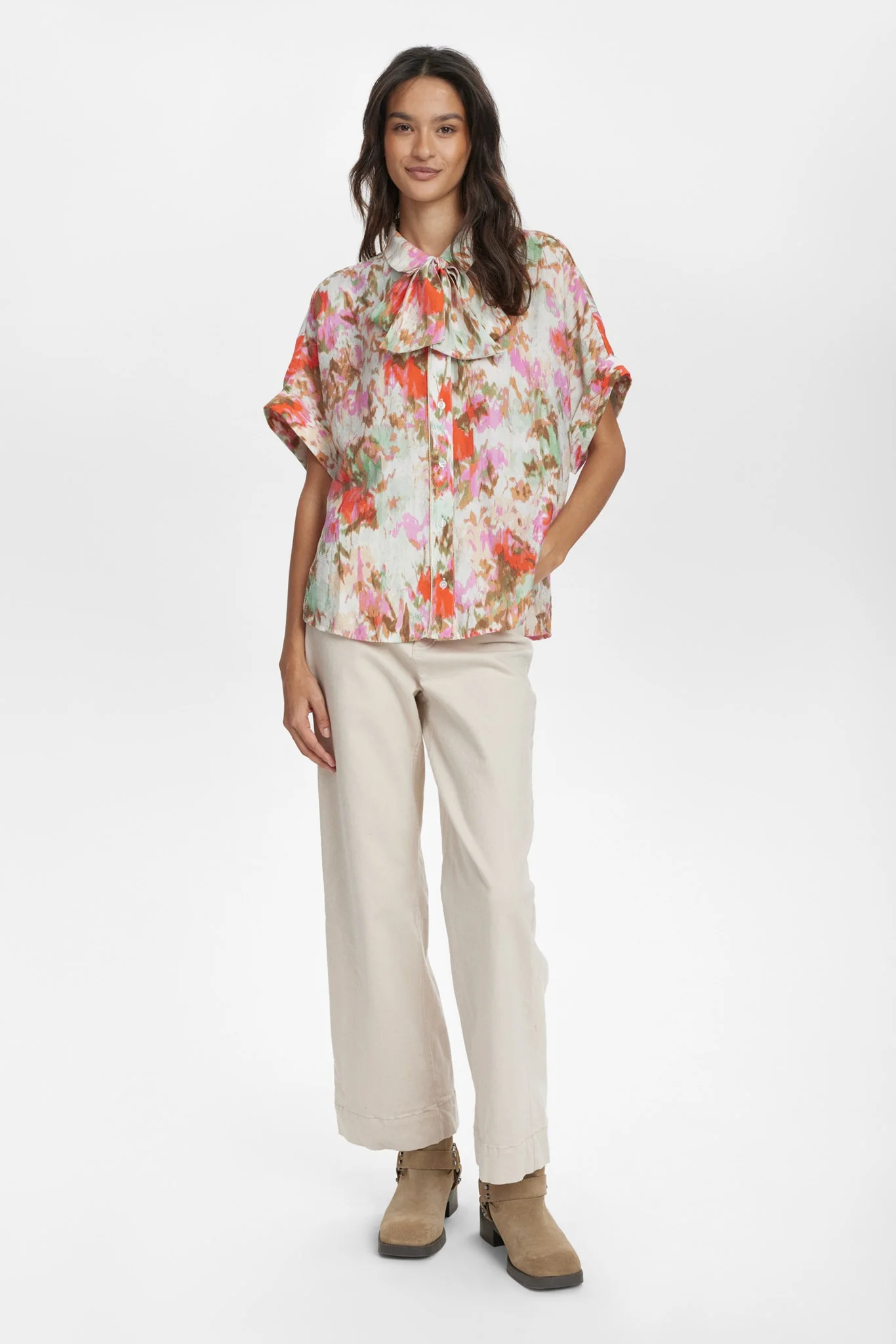 NUVINNIE SS BOW SHIRT - Pristine - Image 3
