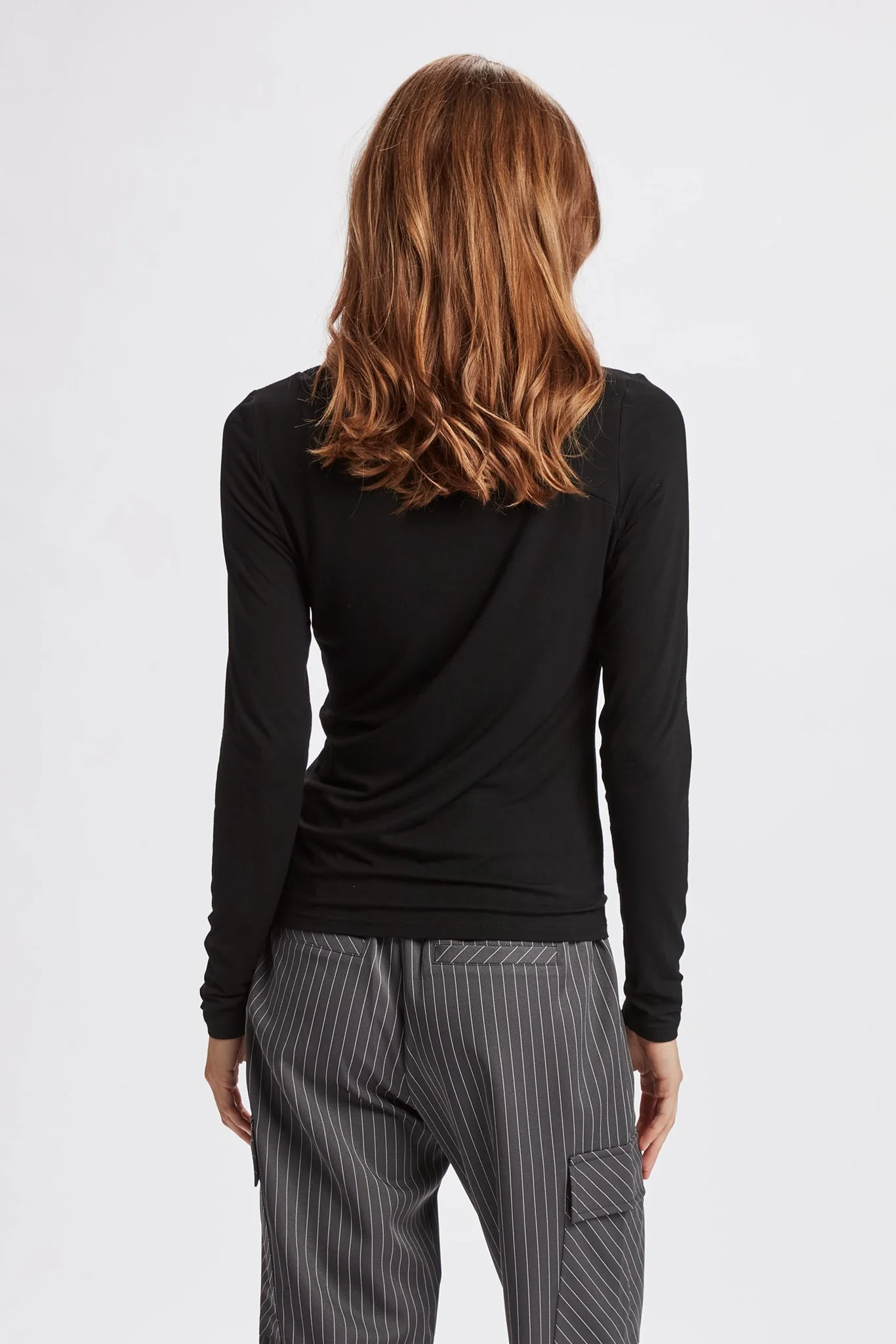 NUVINO BLOUSE - Caviar - Image 2