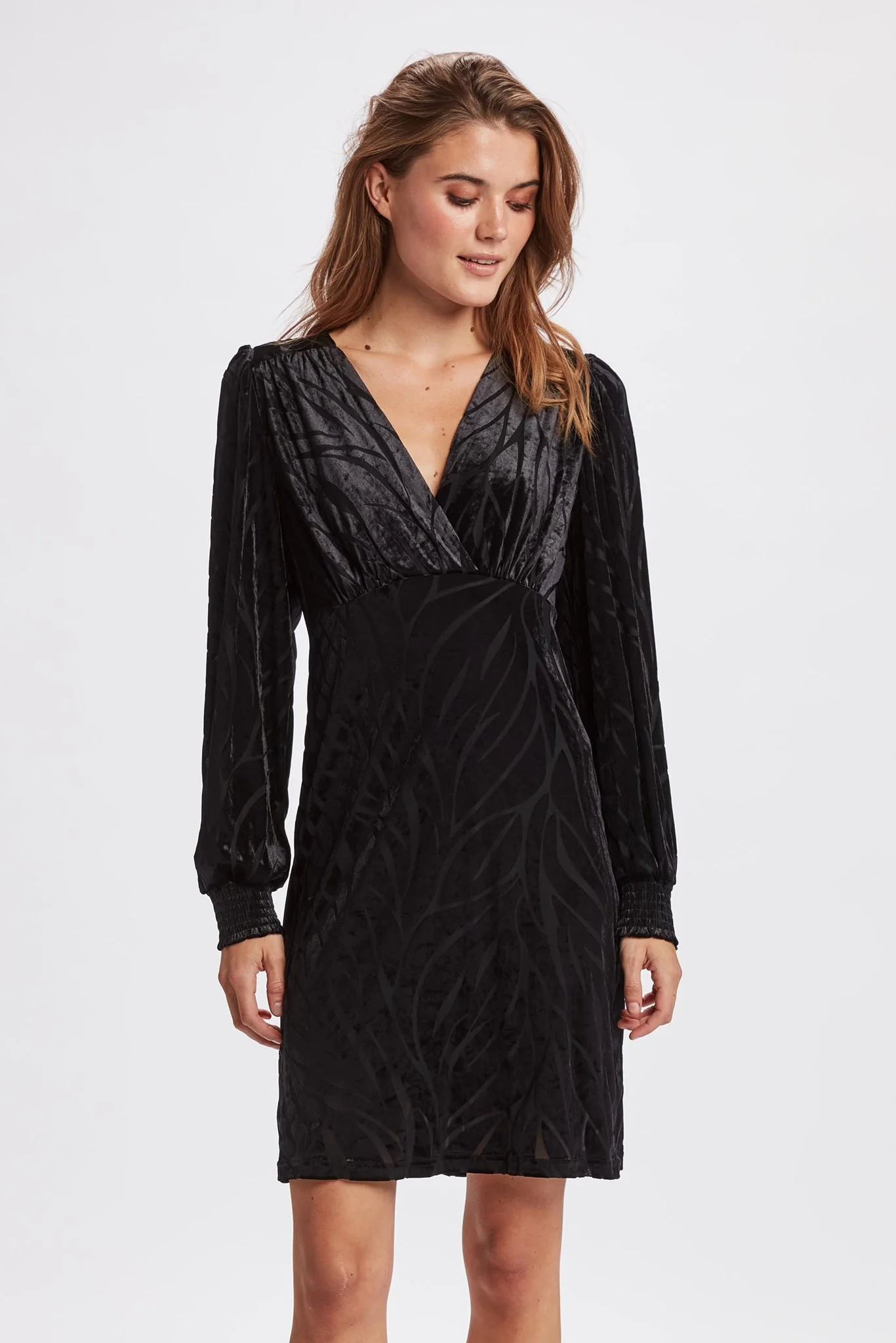 NUWELTA DRESS - Caviar