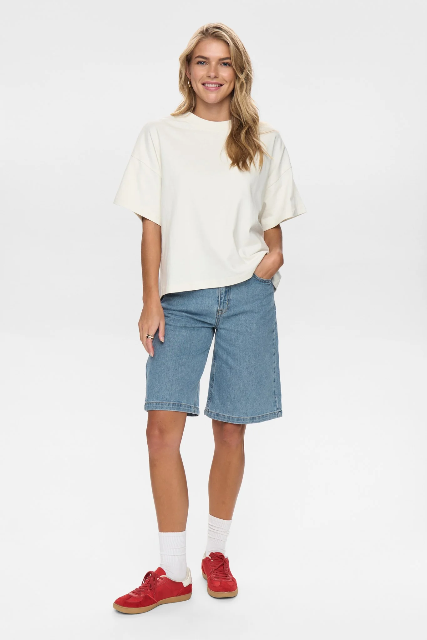 NUWONDER TEE - Cloud Dancer - Image 3