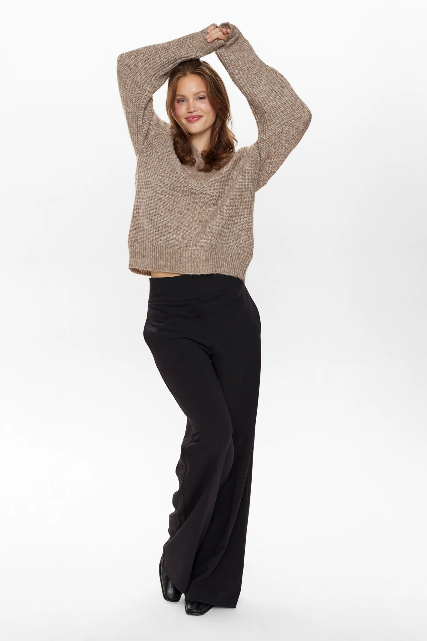 NUZINDI V-NECK PULLOVER - Fossil Melange - Image 3