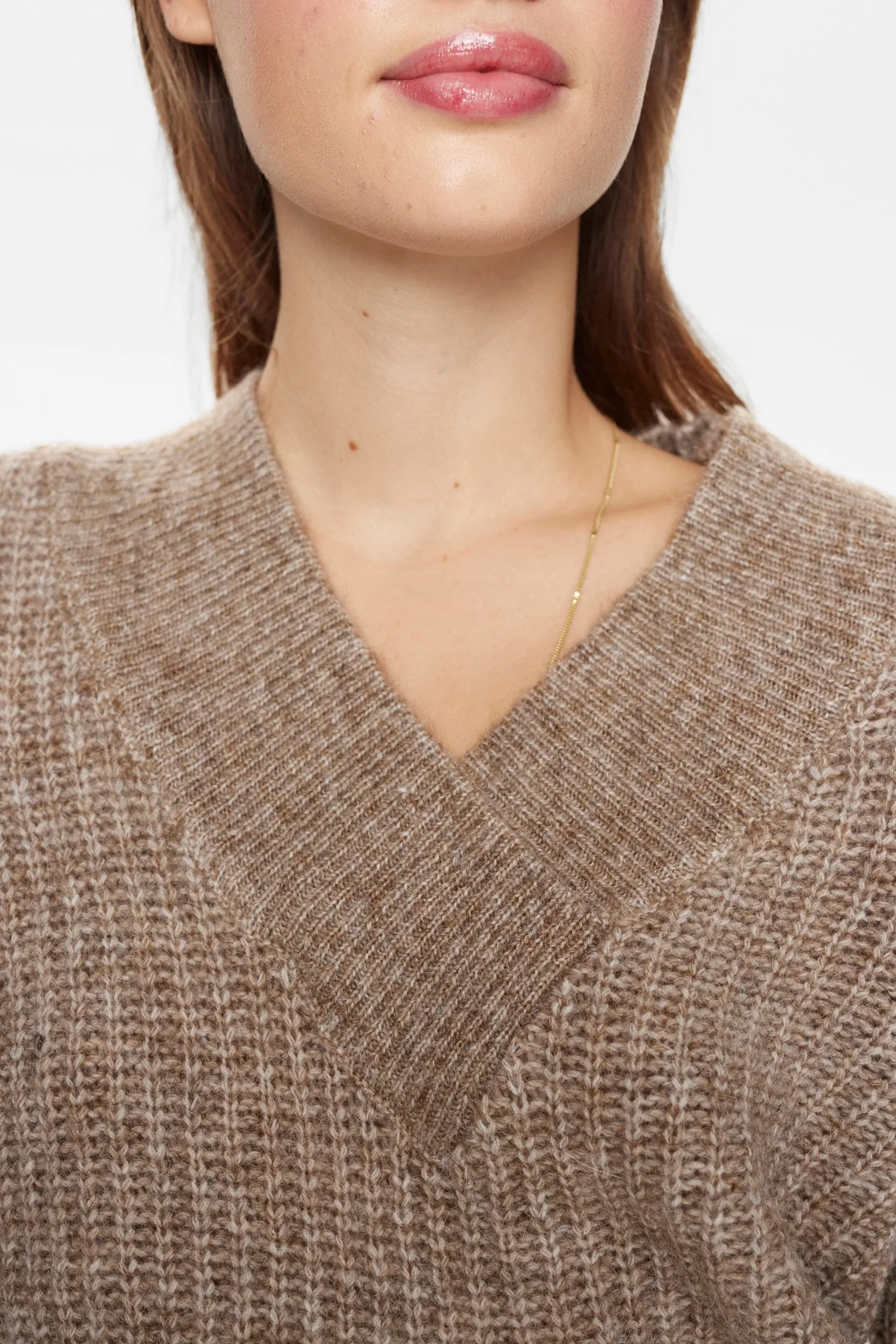 NUZINDI V-NECK PULLOVER - Fossil Melange - Image 4
