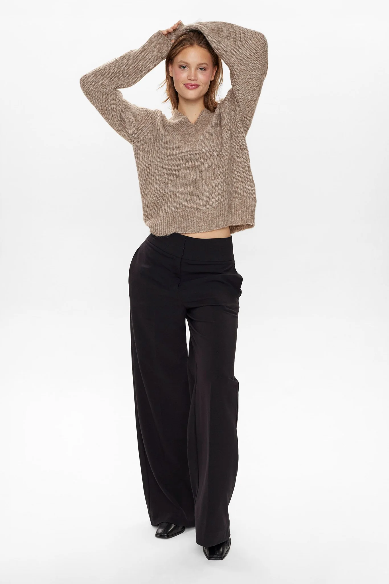 NUZINDI V-NECK PULLOVER - Fossil Melange - Image 6