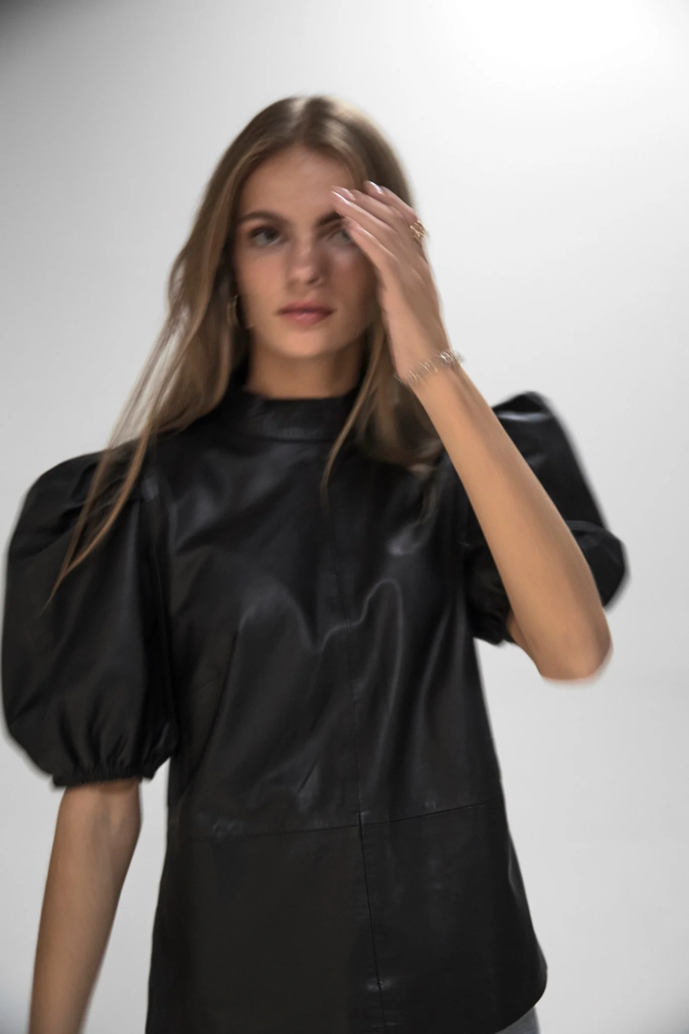 SISABILA BLOUSE - Caviar - Image 6