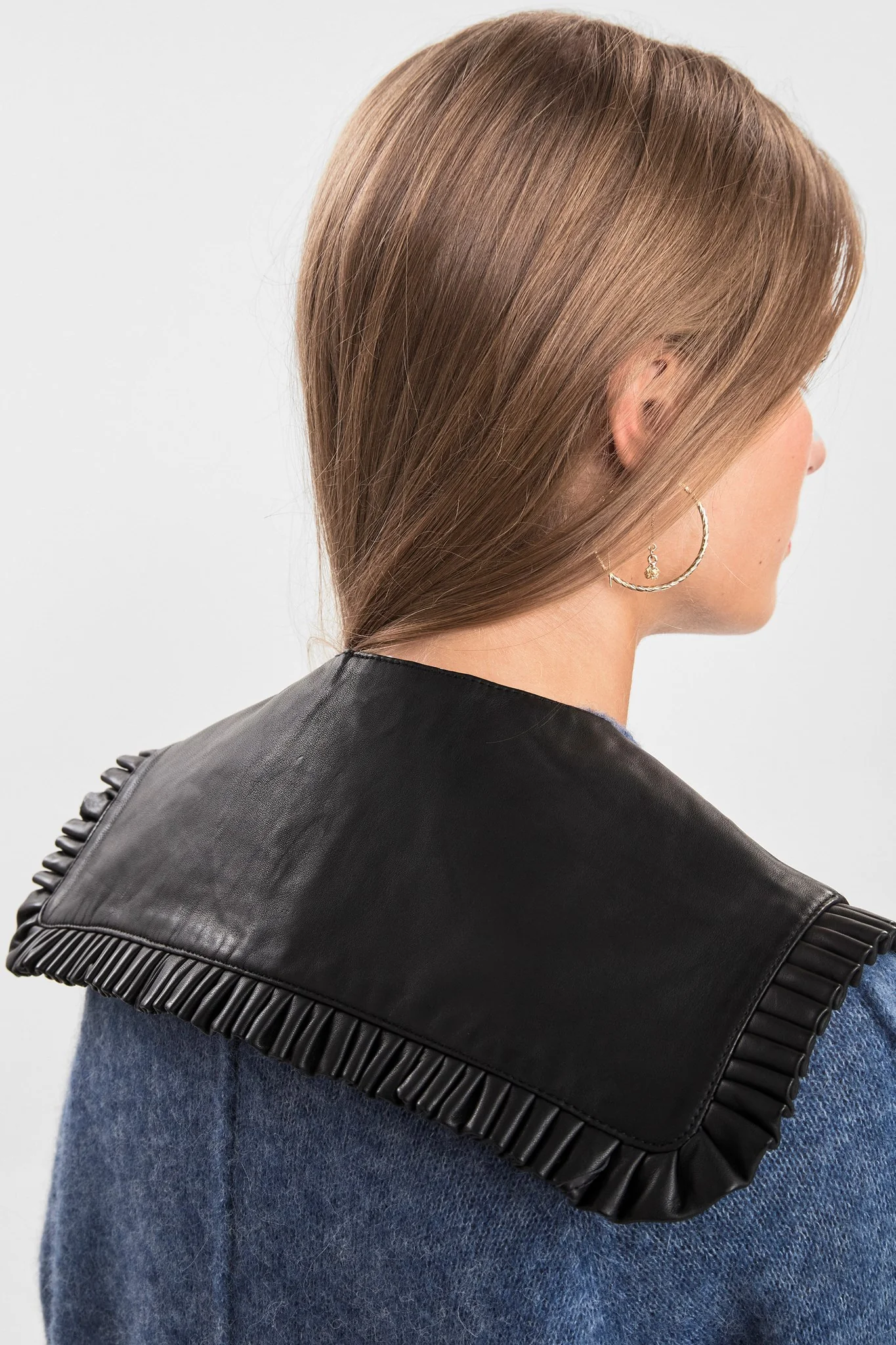 SISABILA COLLAR - Caviar - Image 3