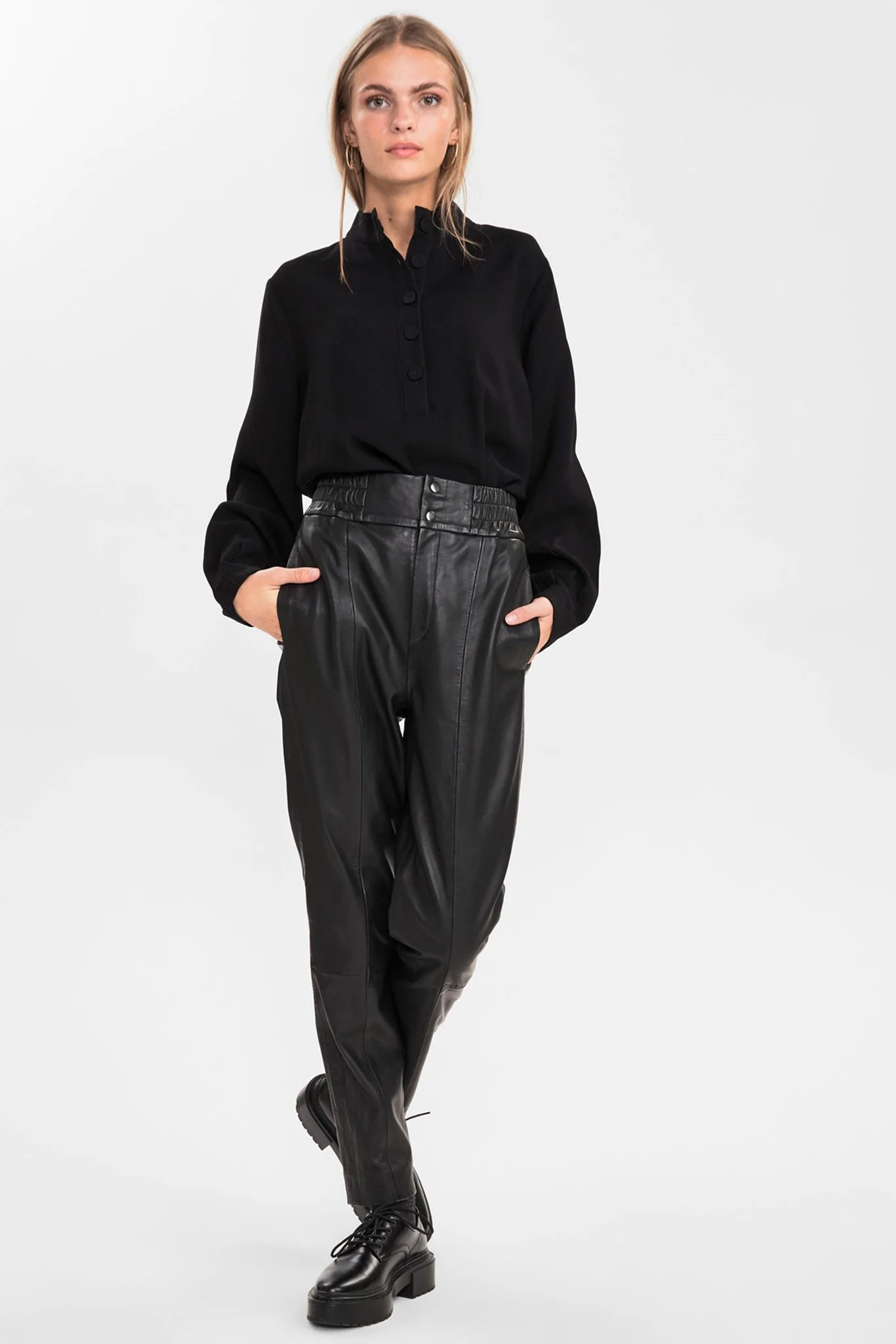 SISABILA PANT - Caviar - Image 3