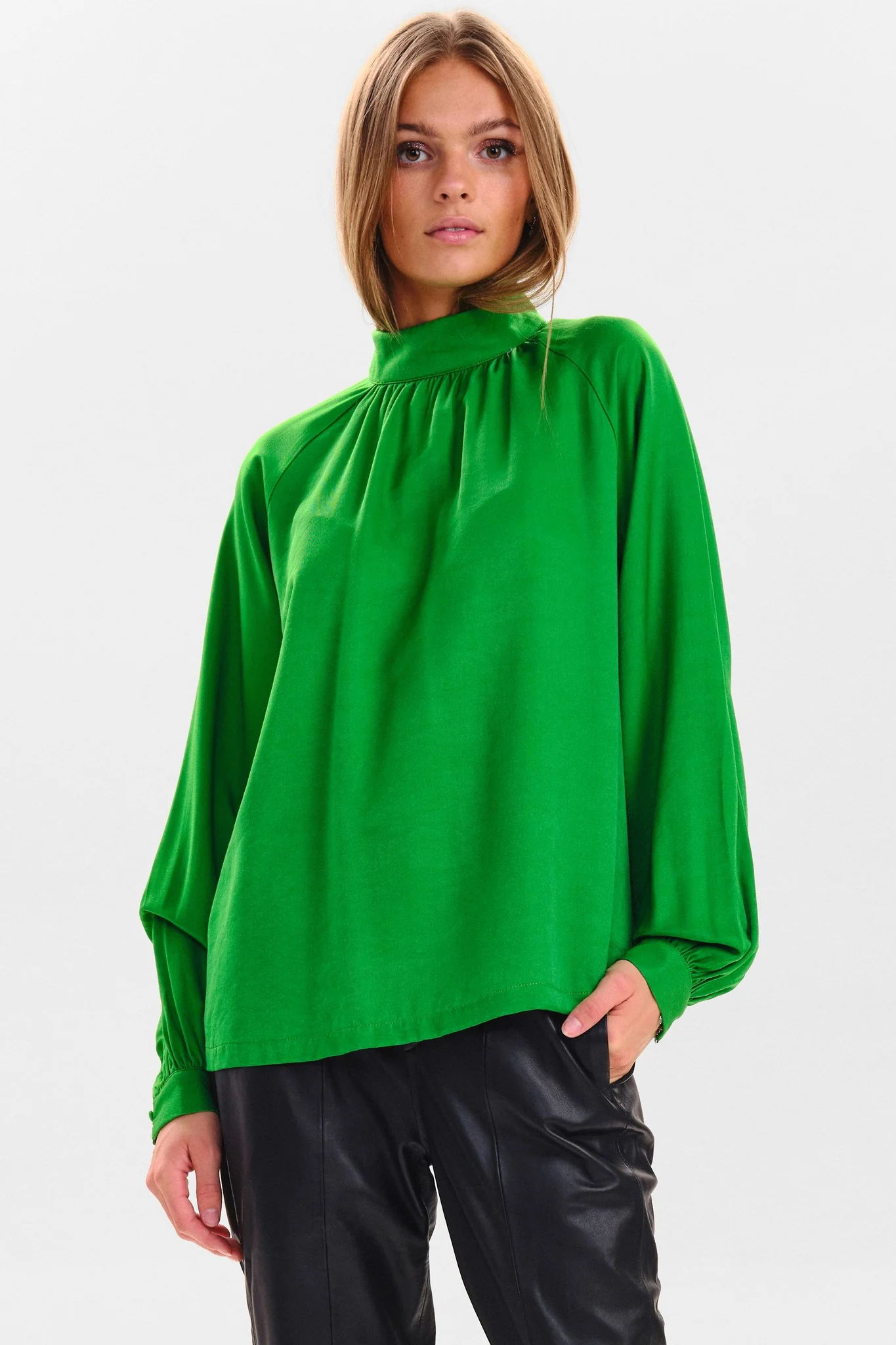 SISANVI BLOUSE - Fern Green
