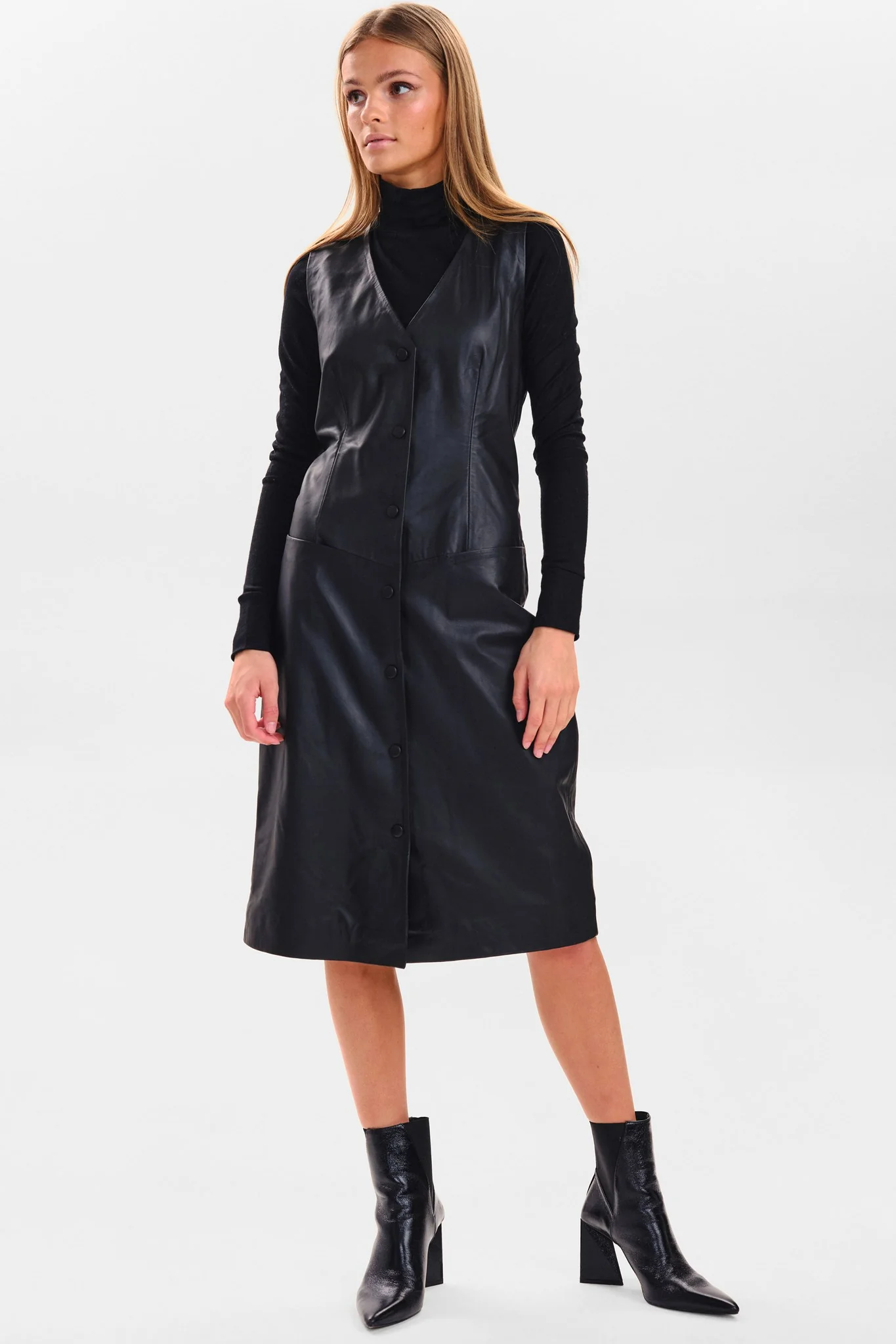 SISELIA DRESS - Caviar - Image 3