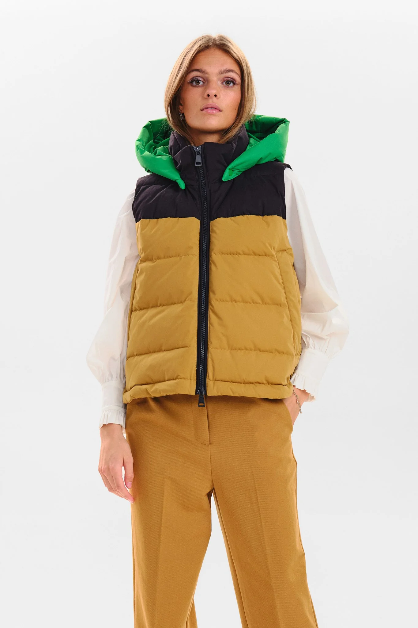 SITRINE WAISTCOAT - Bistre